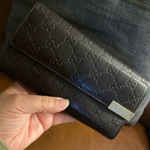 Leather Gucci long wallet